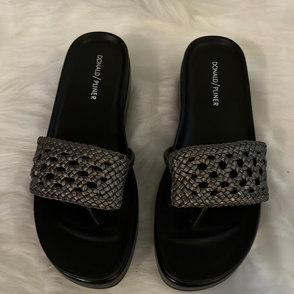 Donald Pliner black & metallic grey/gunmetal platform sandals